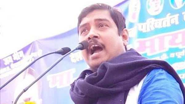 छात्रा बोली- रेप कर वीडियो बनाया और ब्लैकमेल करते रहे