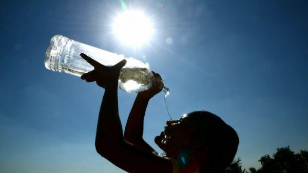 लोहिया कॉलेज के सह आचार्य बुडानिया के अनुसार चूरू इसलिए अधिक गर्म