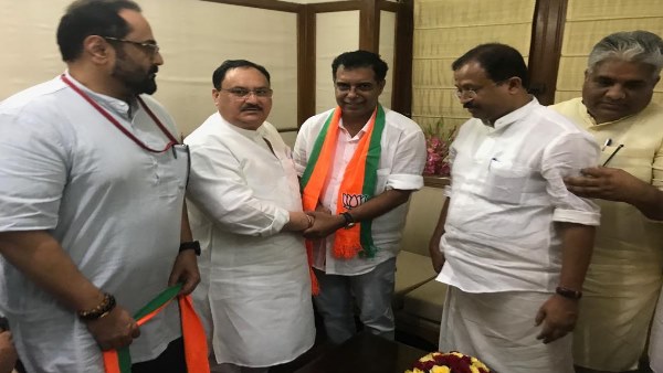 पीएम मोदी की तारीफ की थी पीएम मोदी की तारीफ की थी