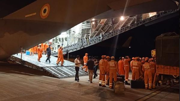 समुद्र में 5 से 6 फीट ऊंची पानी की लहरें उठीं