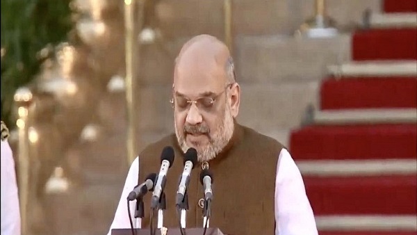 मोदी सरकार-2 में अमित शाह को केंद्रीय गृहमंत्री बनाया गया 