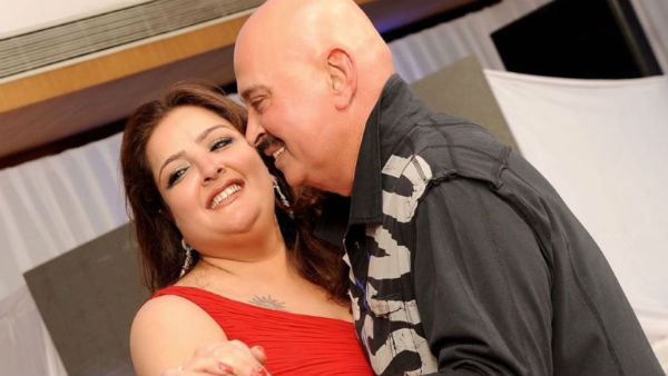 कौन है सुनैना रोशन कौन है सुनैना रोशन