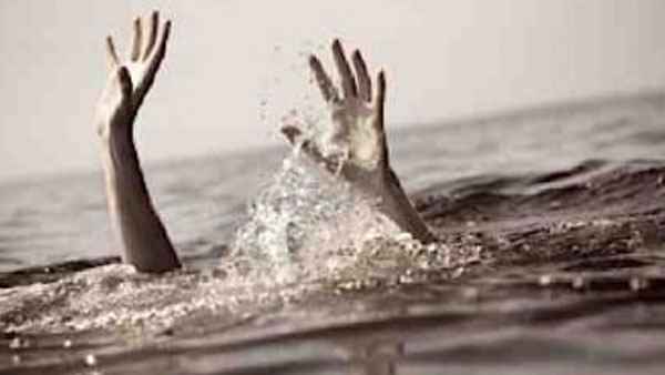 10 people of a family drown into ganga 10 people of a family drown into ganga