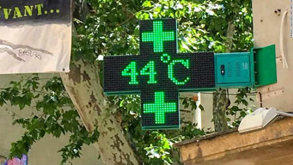 4,000 स्‍कूलों में छुट्टी 