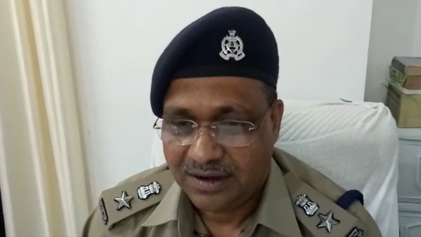 पुलिस पर मिली​भगत का आरोप