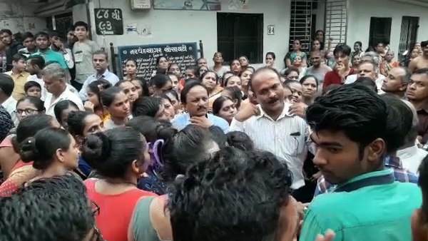 10 दिन पहले लोगों ने की थी डीजीवीसीएल से शिकायत