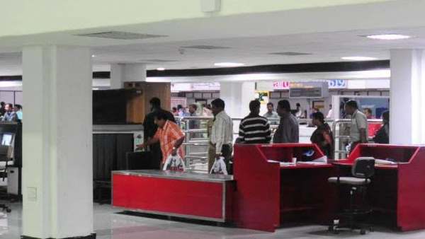 सवाल उठा कि दुबई से सोना बेचने वाले कौन हैं?