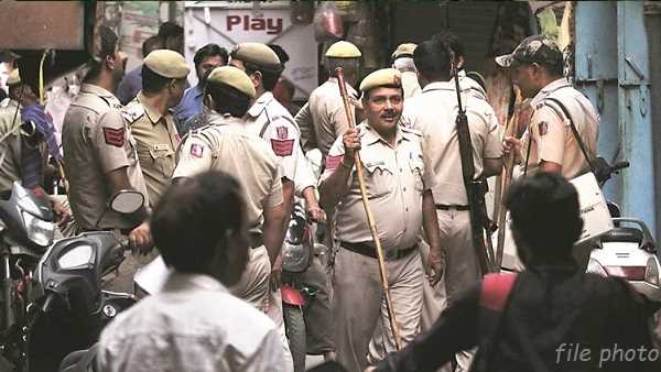 इन 6 युवकों को किया गया बुरी तरह प्रताड़ित