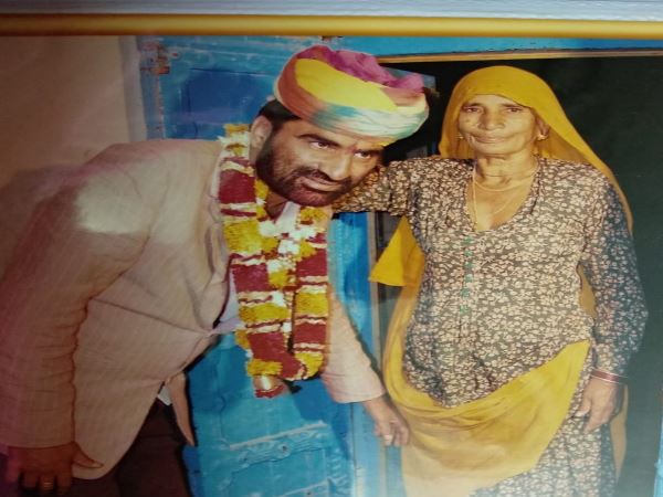  बरणगांव में जन्मे हनुमान बेनीवाल