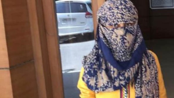 लड़की ने सुनाई ऐसी कहानी, पुलिस भी चकराई लड़की ने सुनाई ऐसी कहानी, पुलिस भी चकराई