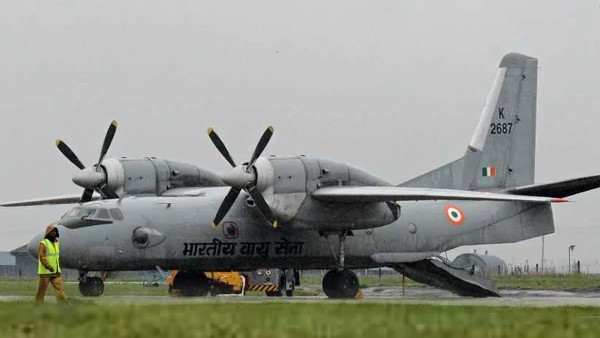 ग्राउंड पर भी टीमें तलाश में जुटीं ग्राउंड पर भी टीमें तलाश में जुटीं