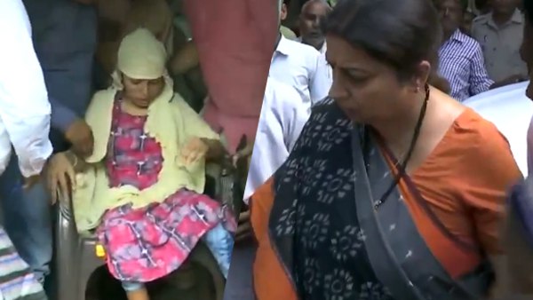 स्मृति ने महिला को पहुंचाया अस्पताल 