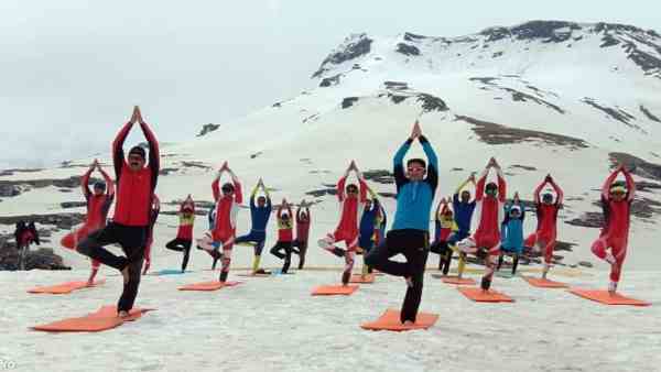 सीएम और राज्यपाल ने भी किया योगाभ्यास