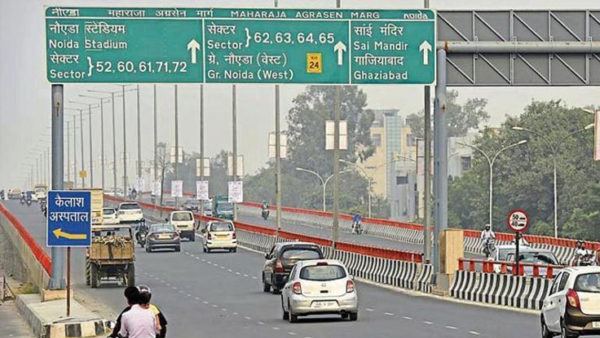 मदद करने के पहले वीडियो बनाने लगते हैं लोग मदद करने के पहले वीडियो बनाने लगते हैं लोग