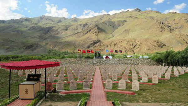 मुश्किल मिशन में भी नहीं हटे पीछे 