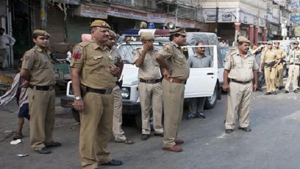 कांग्रेस नेता अमृता धवन भी हुई थीं ठगी का शिकार कांग्रेस नेता अमृता धवन भी हुई थीं ठगी का शिकार
