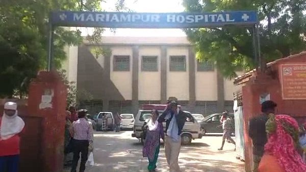 Doctor accidentally cut off a newborn baby thumb