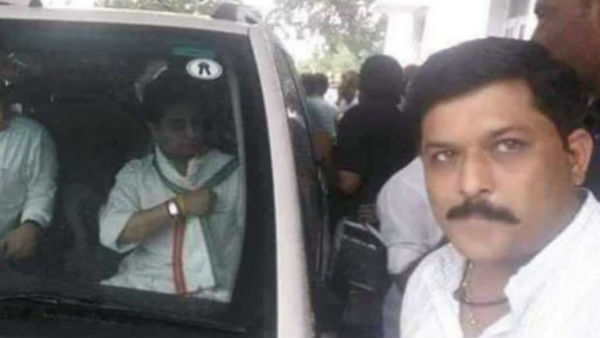 पत्नी ने उड़ाया था मजाक