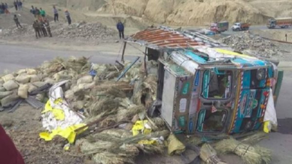 झाड़ू बेचने गए थे लेह