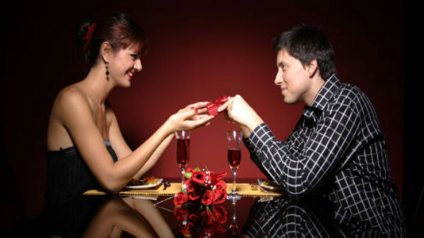 गणेश की आरधना करें 