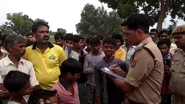 एक बिरादरी के थे दोनों