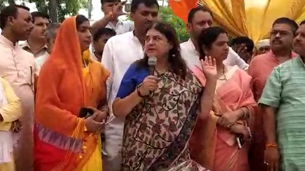 इंसान के इंसान से डरने है मुझे नफरत