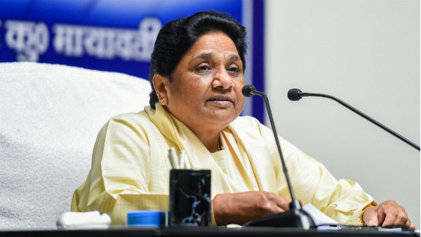 क्या संकेत देना चाहती हैं मायावती?