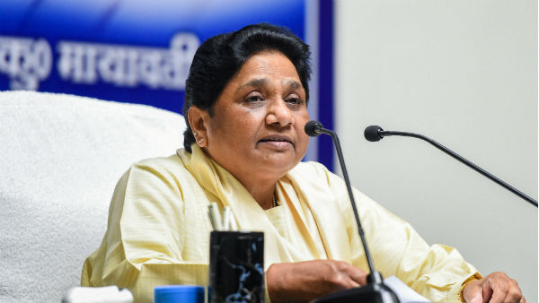 पत्नी को भी नहीं जिता पाए अखिलेश