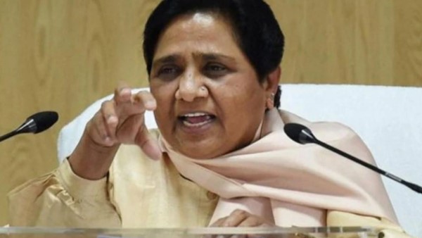 मैंने बड़े होने का फर्ज निभाया, डिंपल को कॉल किया था