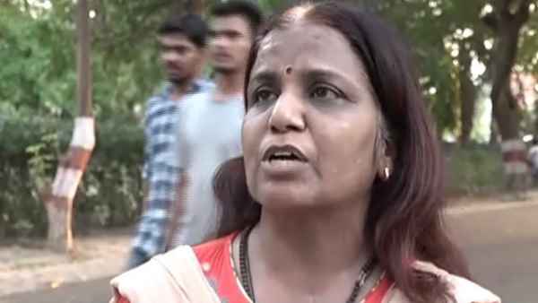 UP Women Commission Dy Chairperson Sushma Singh threatens to a doctor Kiran Singh