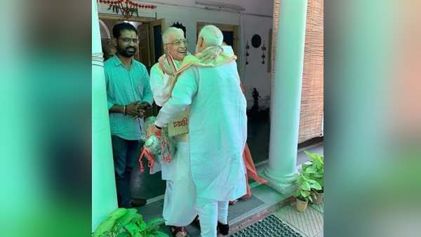 कैसे मिला था बंगला कैसे मिला था बंगला