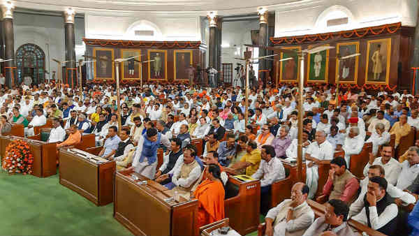 राज्यसभा में बहुमत से सिर्फ 15 सीटें दूर सकता है एनडीए