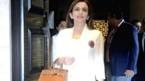 हैंडबैग्स की दीवानी 