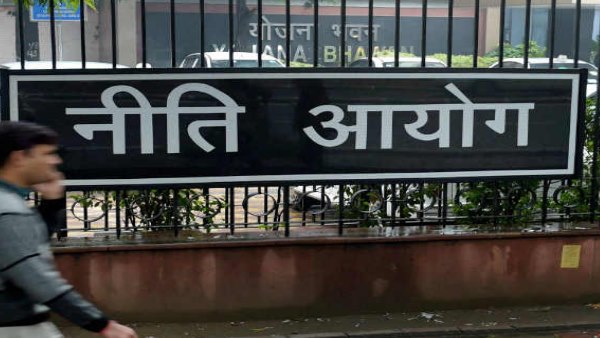 कर्ज माफी की मांग