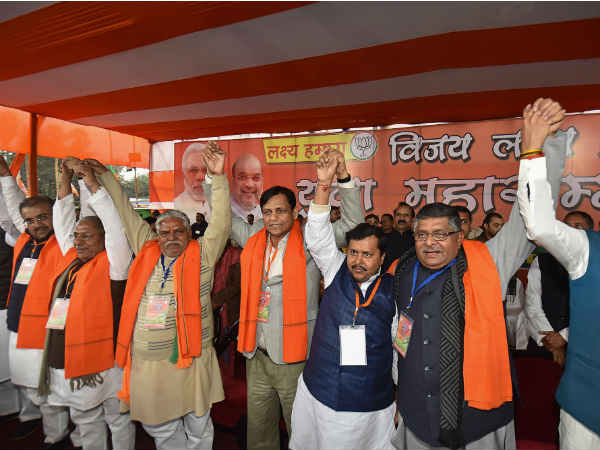 अध्यक्ष की रेस में ये नाम आगे