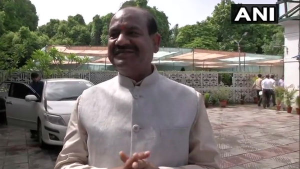पत्‍नी हैं डॉक्‍टर