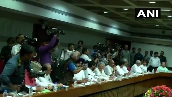 ममता और अखिलेश ने कही ये बात