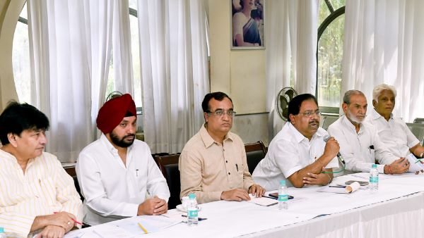 पीसी चाको को दिल्ली प्रदेश प्रभारी पद से हटाने की उठी मांग