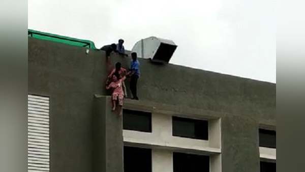 अस्पताल में एडमिट किया गया 