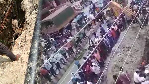 वी​डियो में दिख रहा कैसे बचाया गया मजदूर