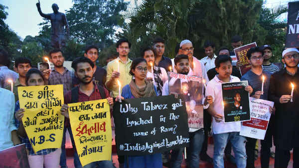 कई शहरों में विरोध प्रदर्शन