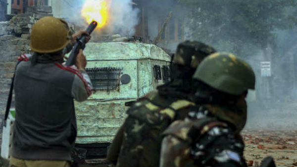 pulwama-encounter.jpg pulwama-encounter.jpg