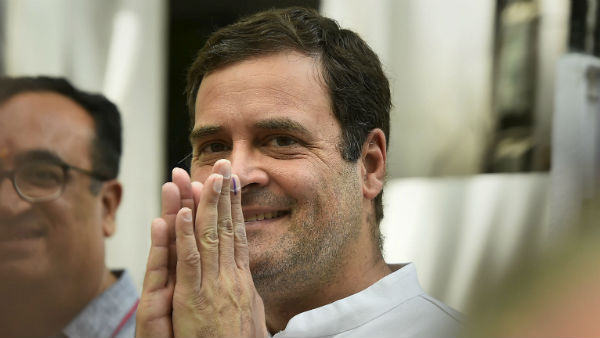 कांग्रेस के आदर्श राहुल गांधी