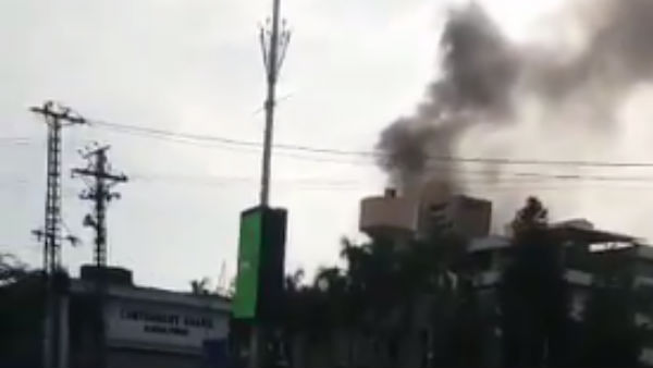 पूरी तरह से ब्‍लैकआउट 