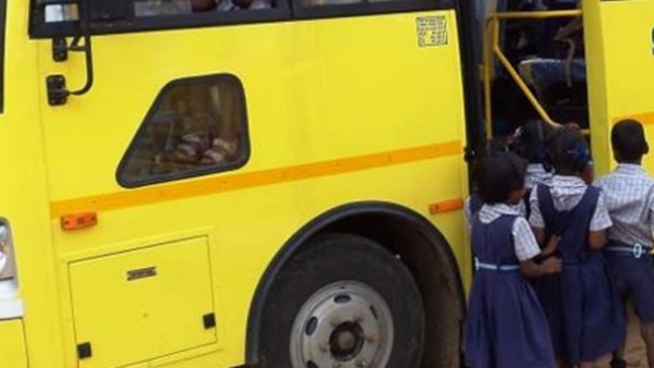 स्कूल बस में सो गया था छात्र, किसी ने भी नहीं देखा