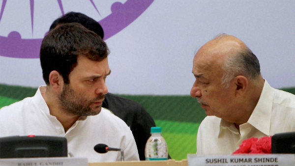 शिंदे के पक्ष में परिस्थतियां? शिंदे के पक्ष में परिस्थतियां?