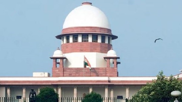 आधार को लेकर सुप्रीम कोर्ट ने पिछले साल दिया था फैसला