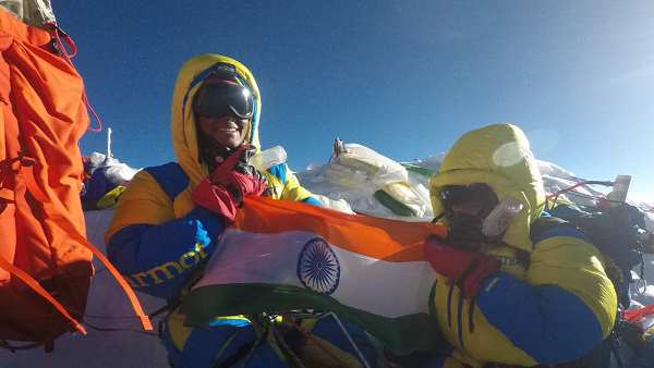 पोस्ट ग्रेजुएट हैं अ​दिति