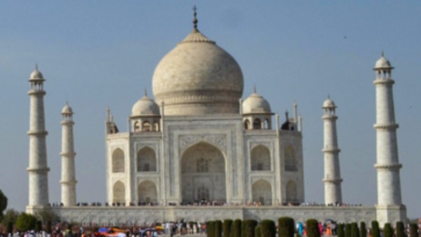 अब प्रवेश के लिए टर्न स्टाइल गेट व्यवस्था शुरू