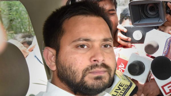 तेजस्वी की कम हुई हैसियत तेजस्वी की कम हुई हैसियत